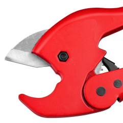Detail na nožnice na PVC trubky SOLUTION CN 819